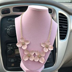 Light pink coral flower necklace